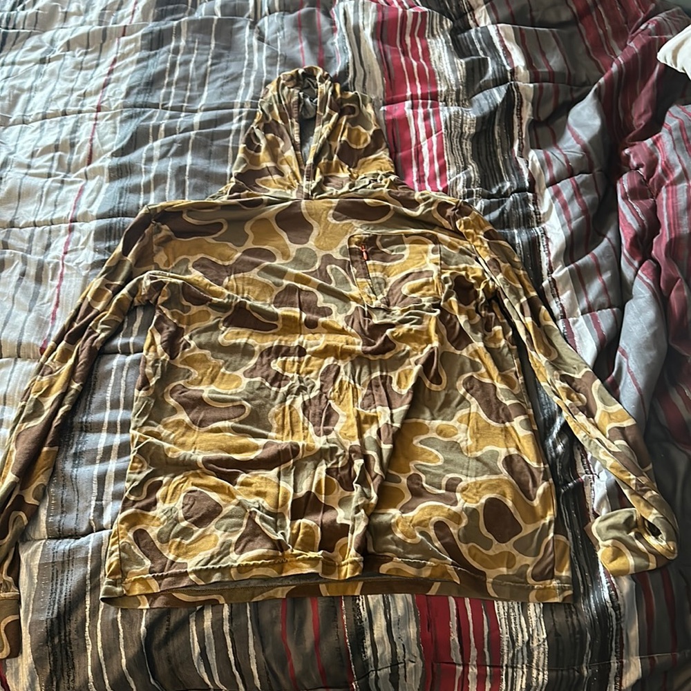 Camo colored hoodie lightweight shirt